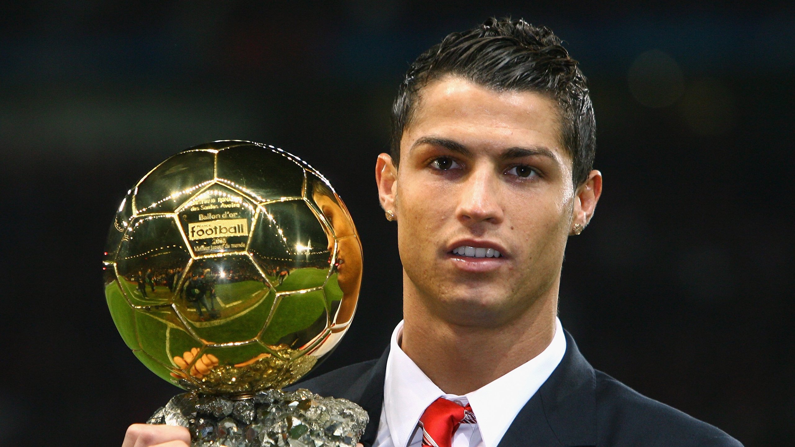 开云电竞服务-中超国足逆袭亚冠联赛 球迷信心恢复，中超与亚冠实行新规